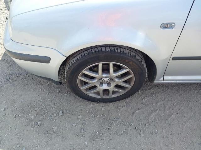 2003 VOLKSWAGEN GOLF MATCH