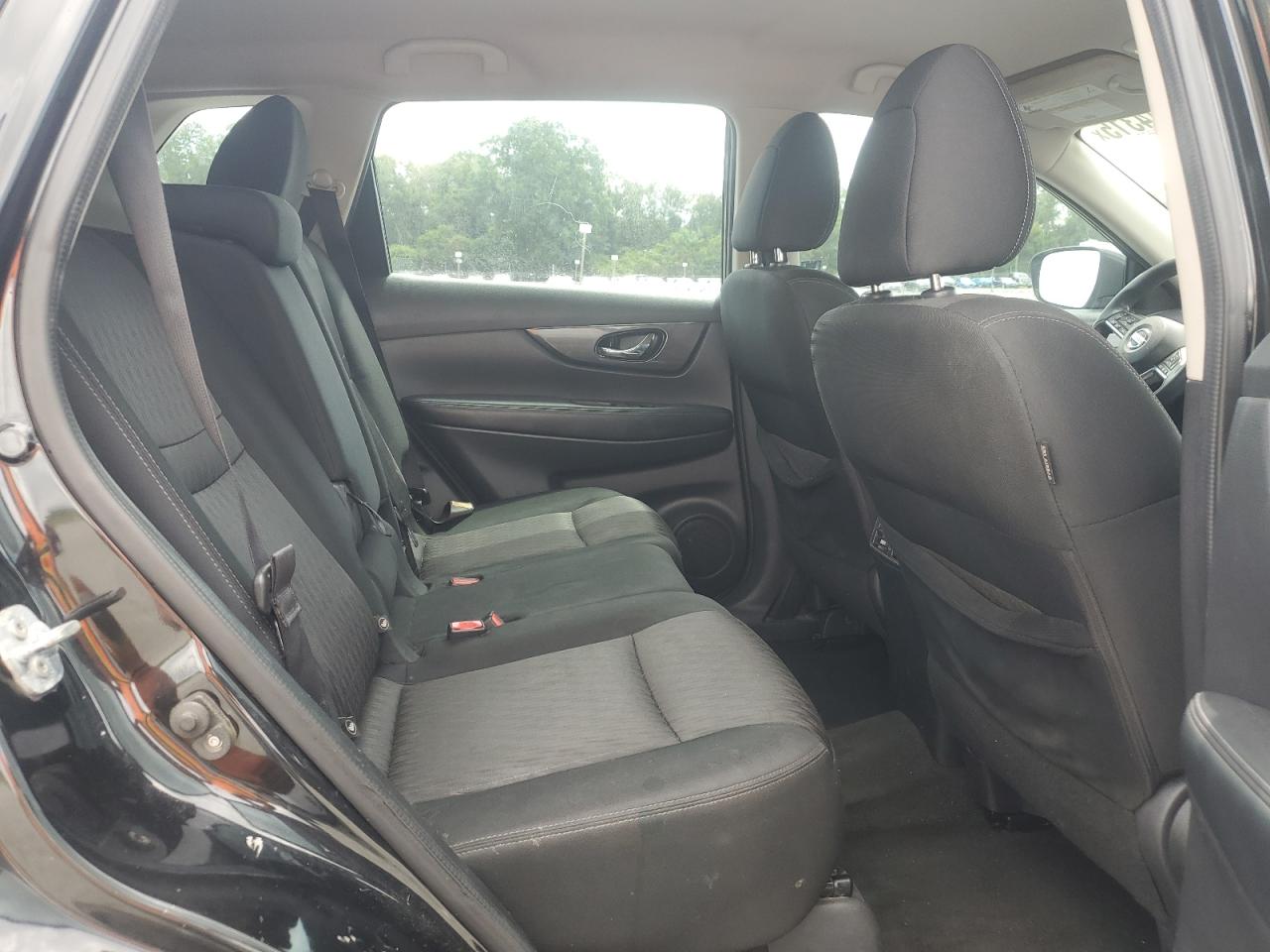 2017 Nissan Rogue S VIN: KNMAT2MT7HP502390 Lot: 67814315