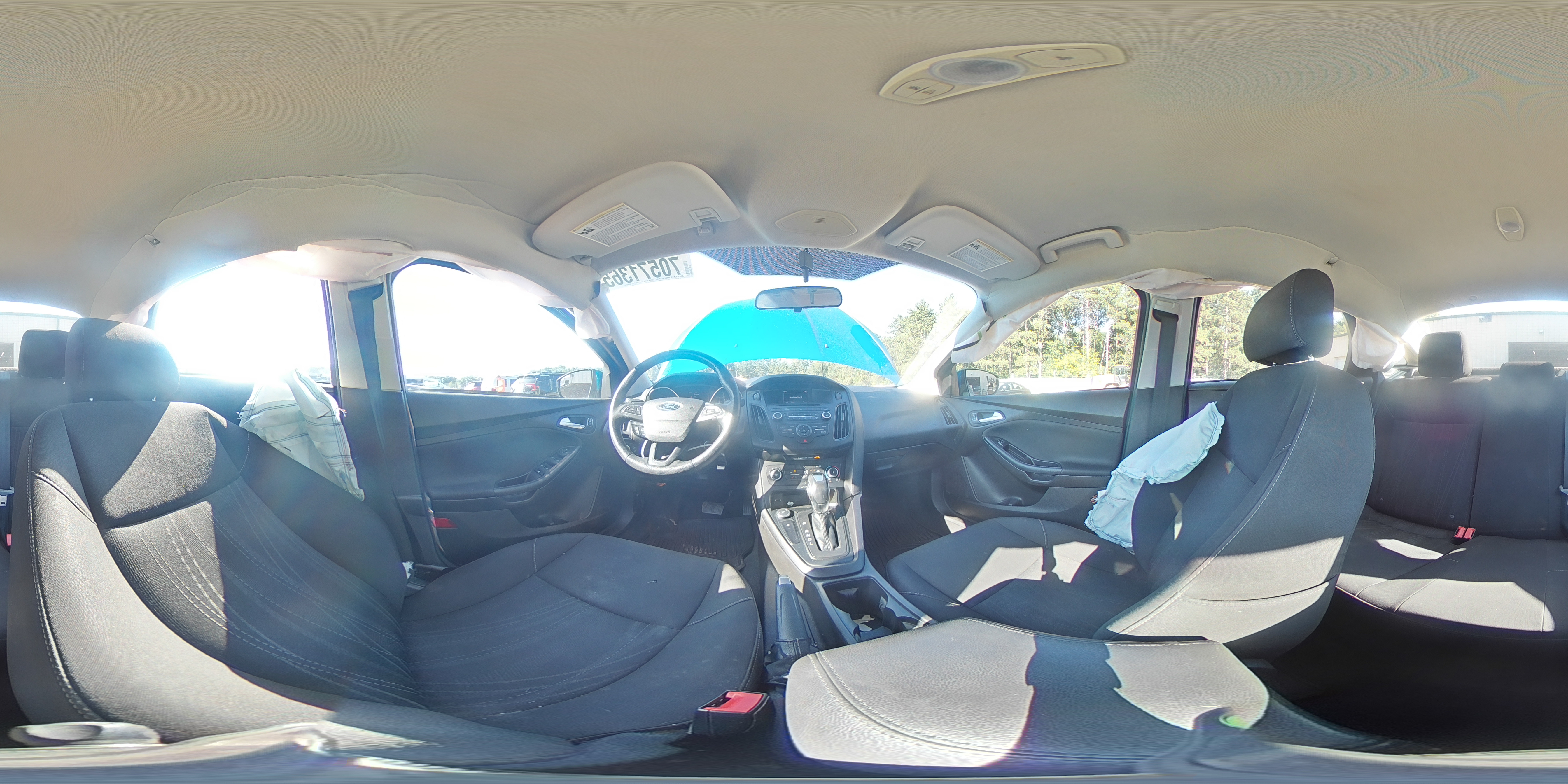 2016 Ford Focus Se VIN: 1FADP3F21GL305903 Lot: 70571365