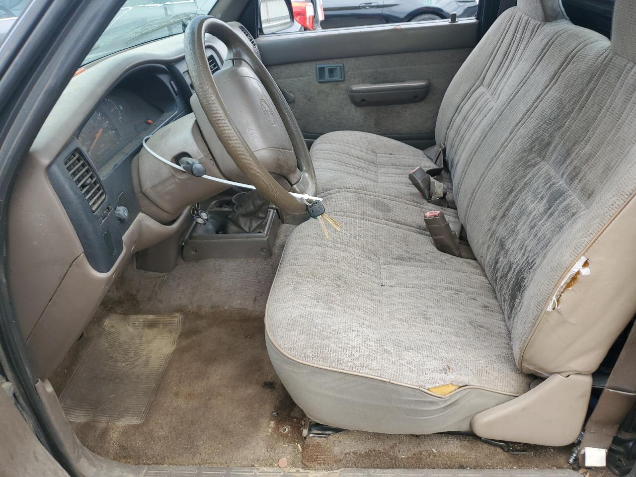 1998 Toyota Tacoma VIN: 4TANL42N2WZ126681 Lot: 66605225