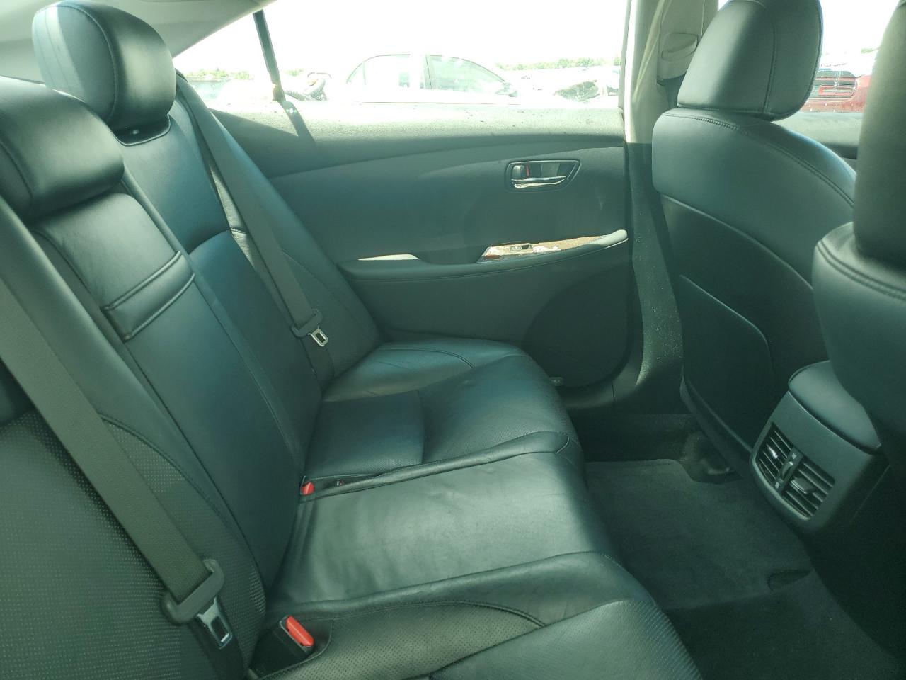 2011 Lexus Es 350 VIN: JTHBK1EG9B2468300 Lot: 69986165