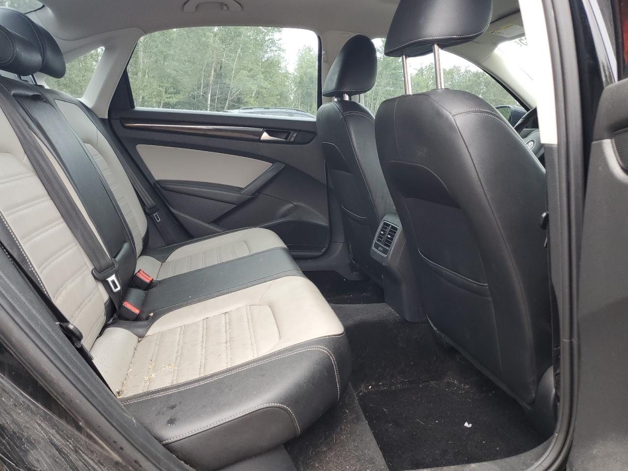 2015 Volkswagen Passat Se VIN: 1VWBV7A31FC045996 Lot: 69261865