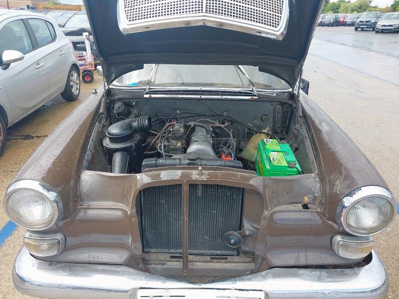 1968 MERCEDES 200 