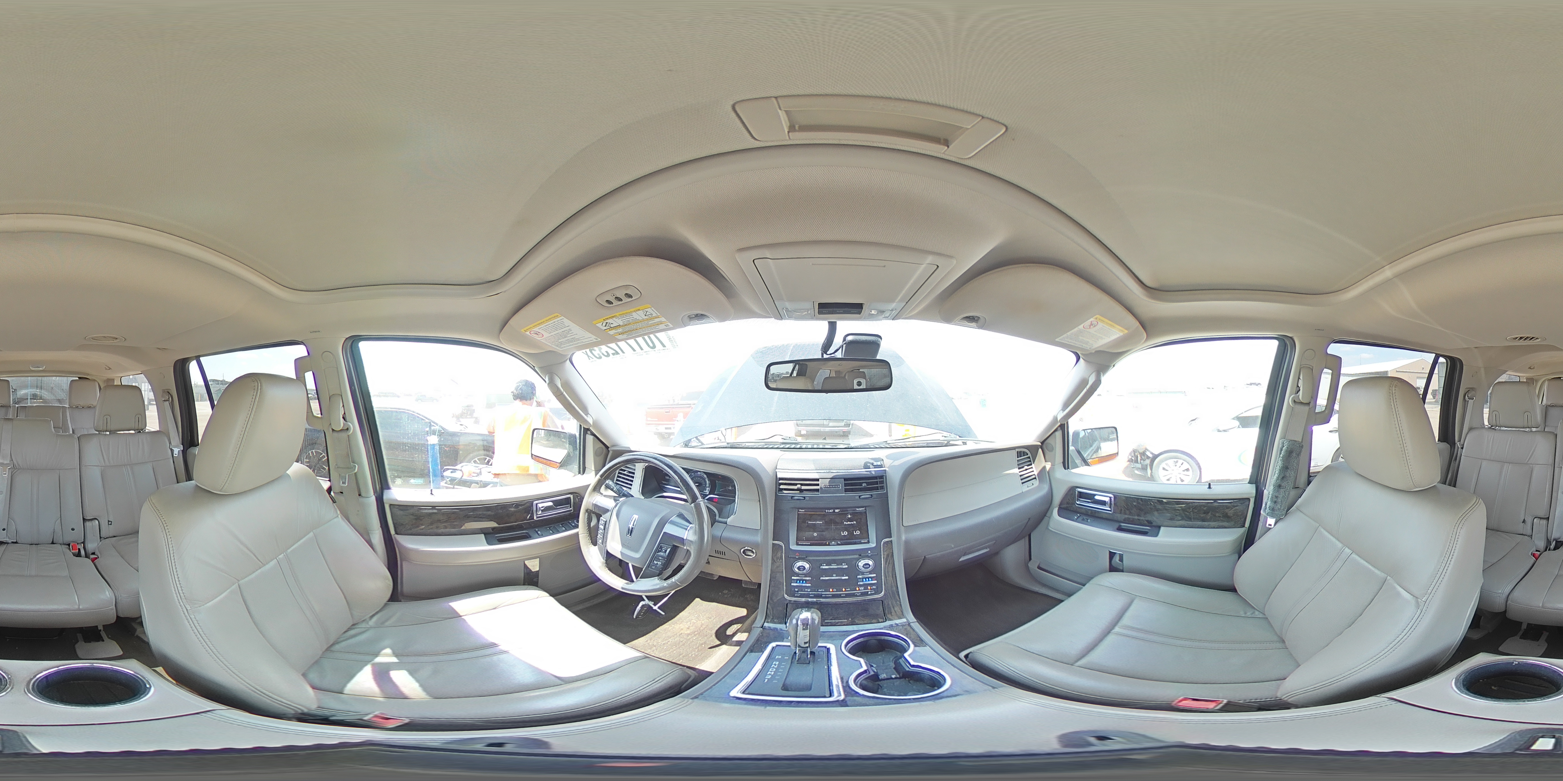 2015 Lincoln Navigator VIN: 5LMJJ2JTXFEJ03694 Lot: 70171235