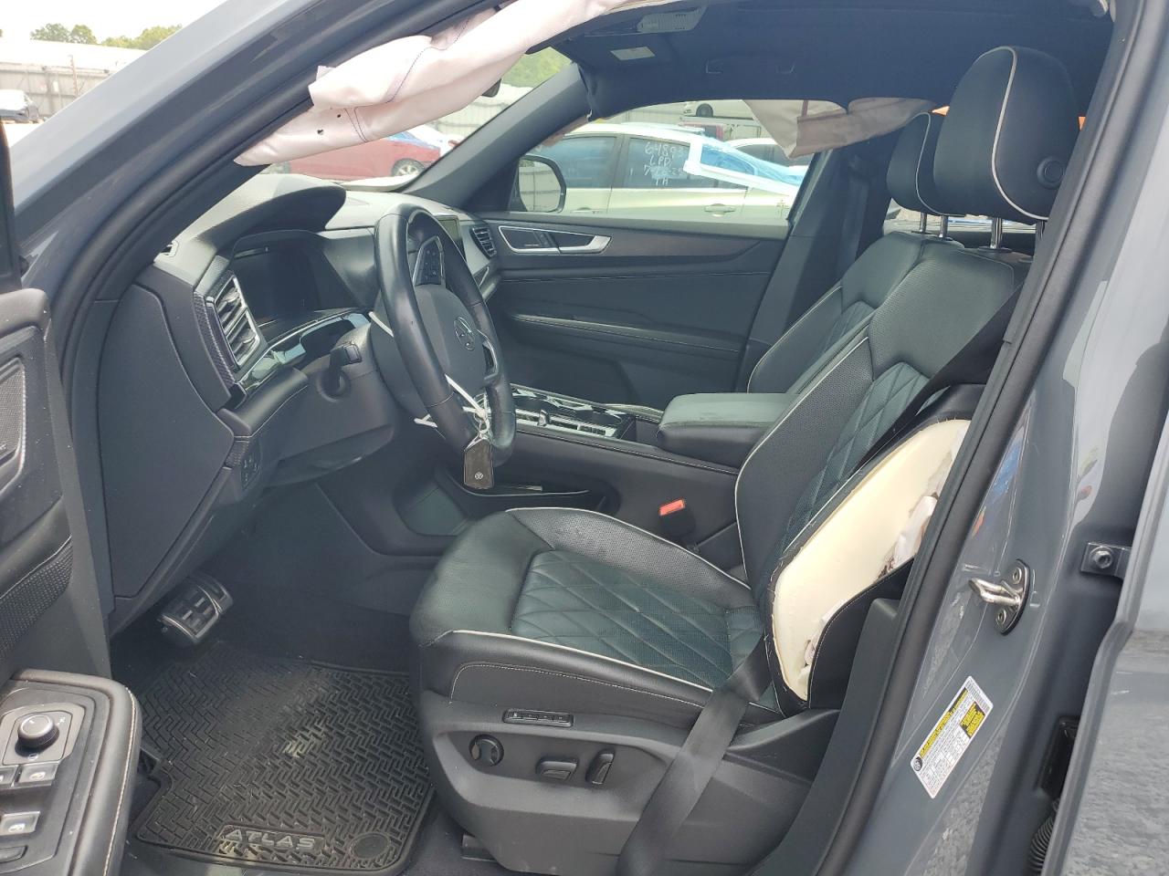 2024 Volkswagen Atlas Cross Sport Sel Premium R-Line VIN: 1V2FE2CA9RC208304 Lot: 67144575