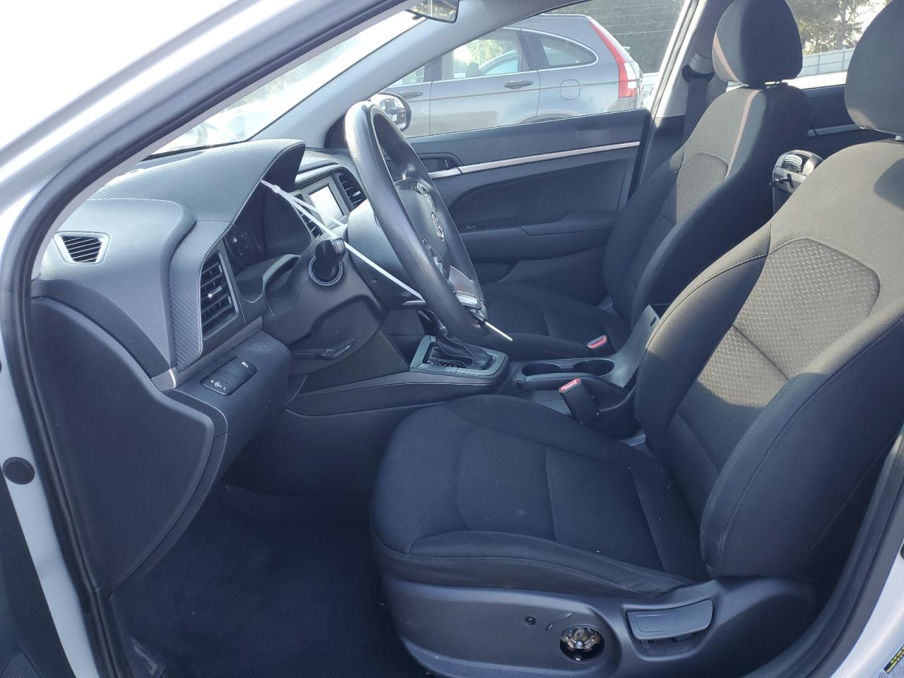 2019 Hyundai Elantra Se VIN: 5NPD74LF4KH459235 Lot: 70498505