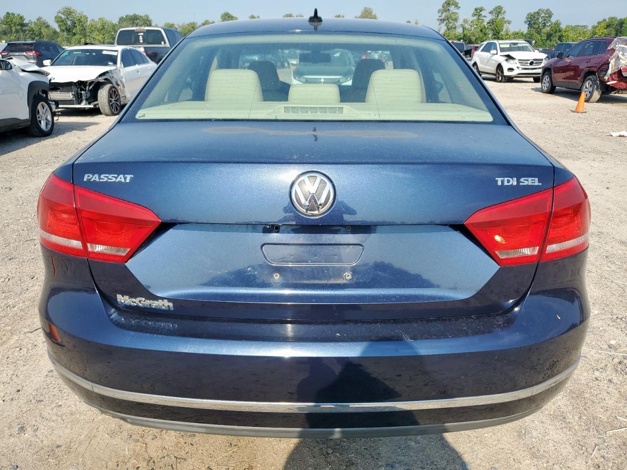 2012 Volkswagen Passat Sel VIN: 1VWCN7A37CC043458 Lot: 69868695