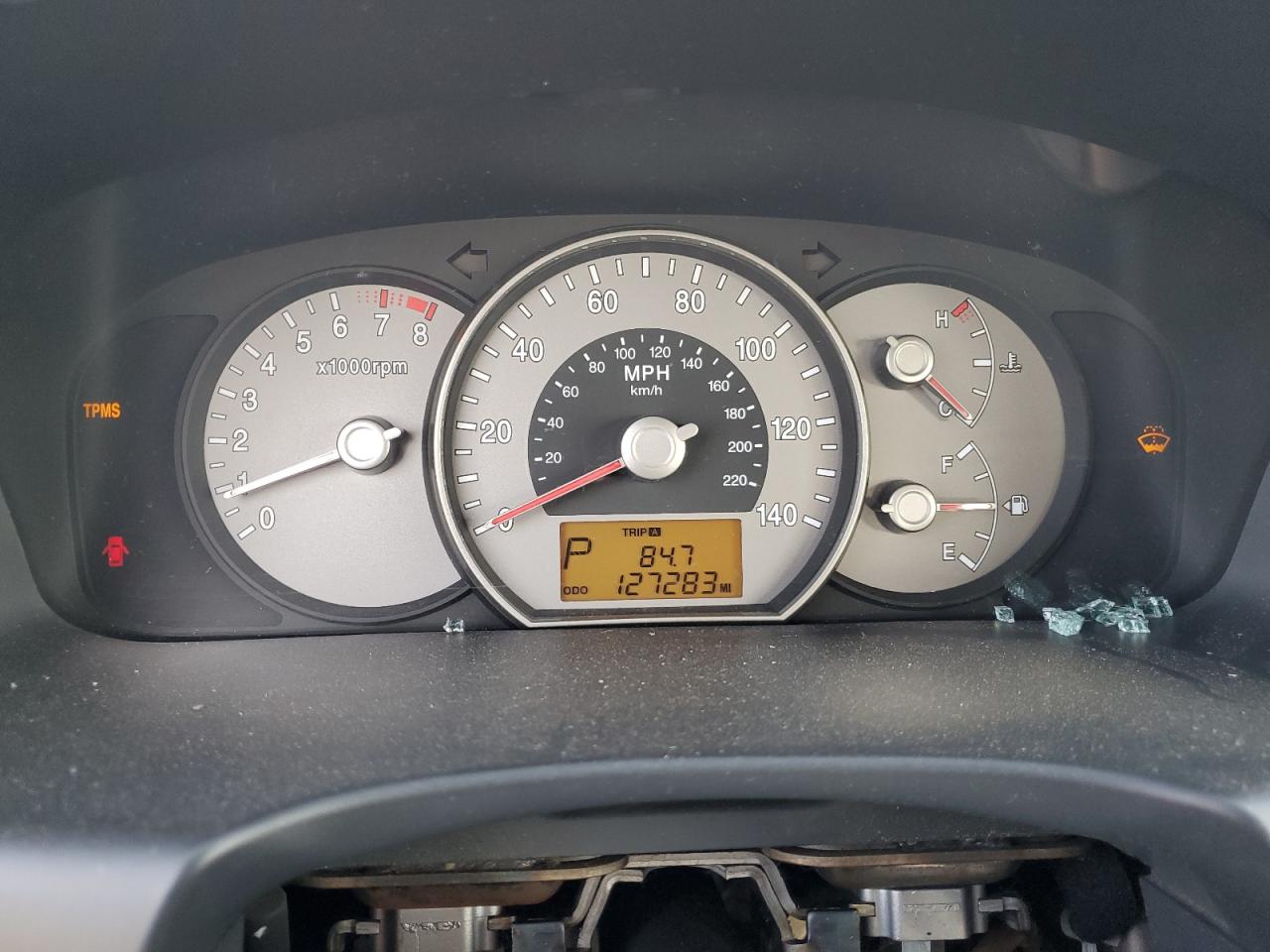 2007 Kia Rondo Lx VIN: KNAFG526877105579 Lot: 70117495