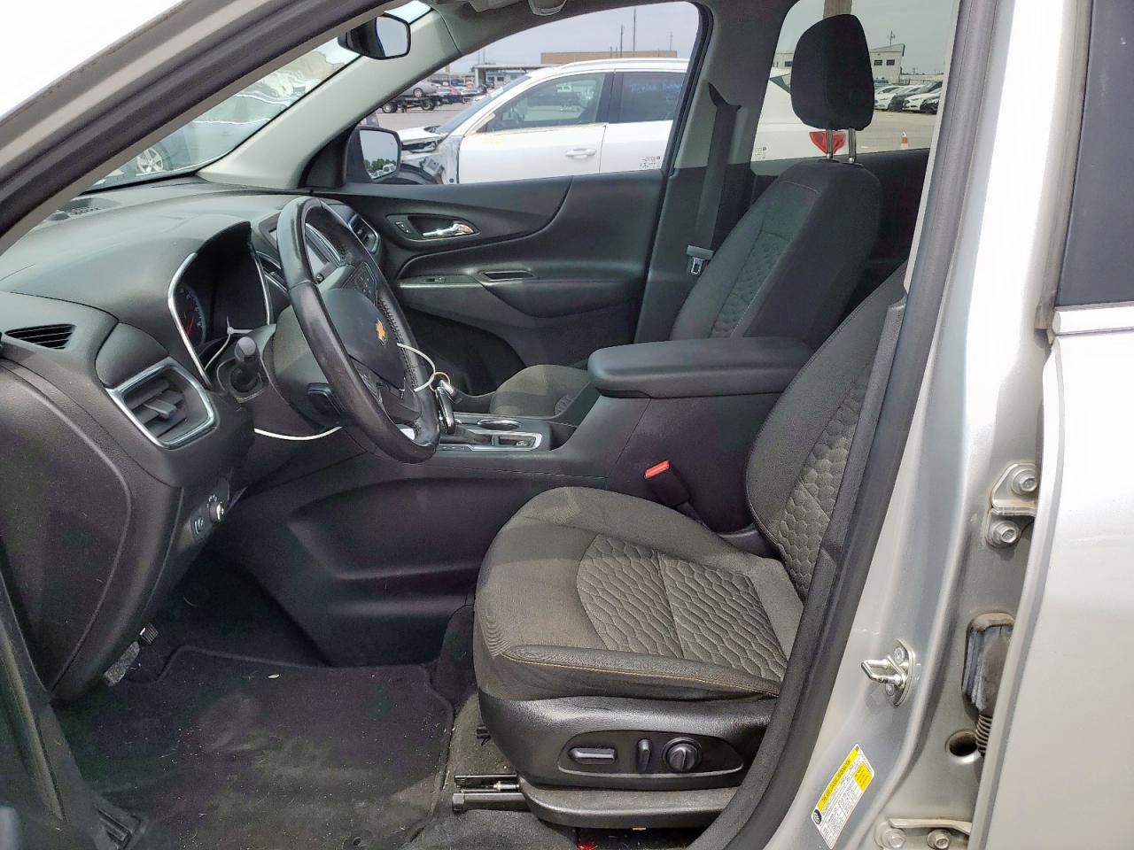 2018 Chevrolet Equinox Lt VIN: 3GNAXJEV6JS644811 Lot: 68455075