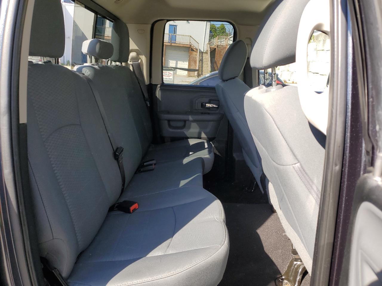 2017 Ram 1500 Slt VIN: 1C6RR7GT4HS818425 Lot: 70877915