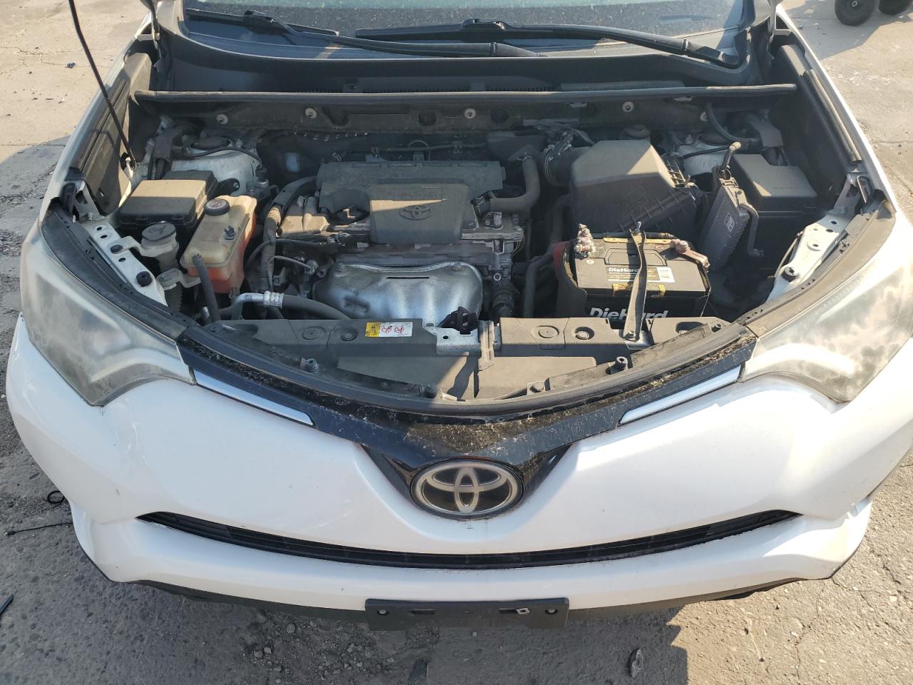 2017 Toyota Rav4 Le VIN: JTMBFREV4HJ148772 Lot: 63043415