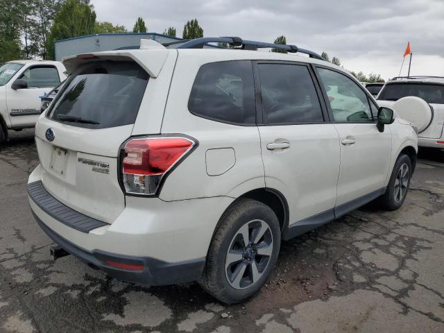  SUBARU FORESTER 2017 Белы