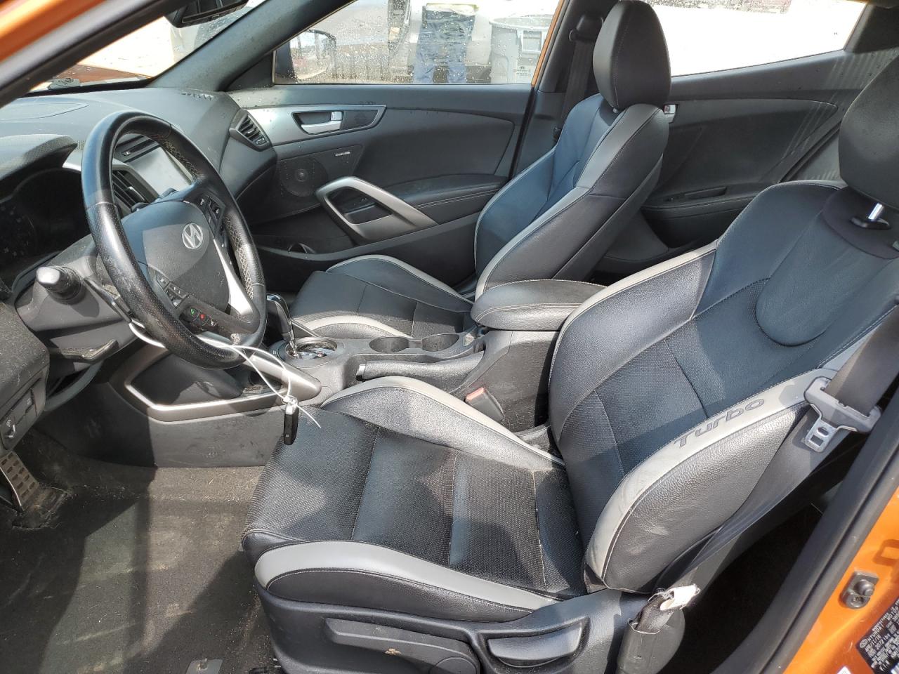 2016 Hyundai Veloster Turbo VIN: KMHTC6AE2GU296817 Lot: 67800525