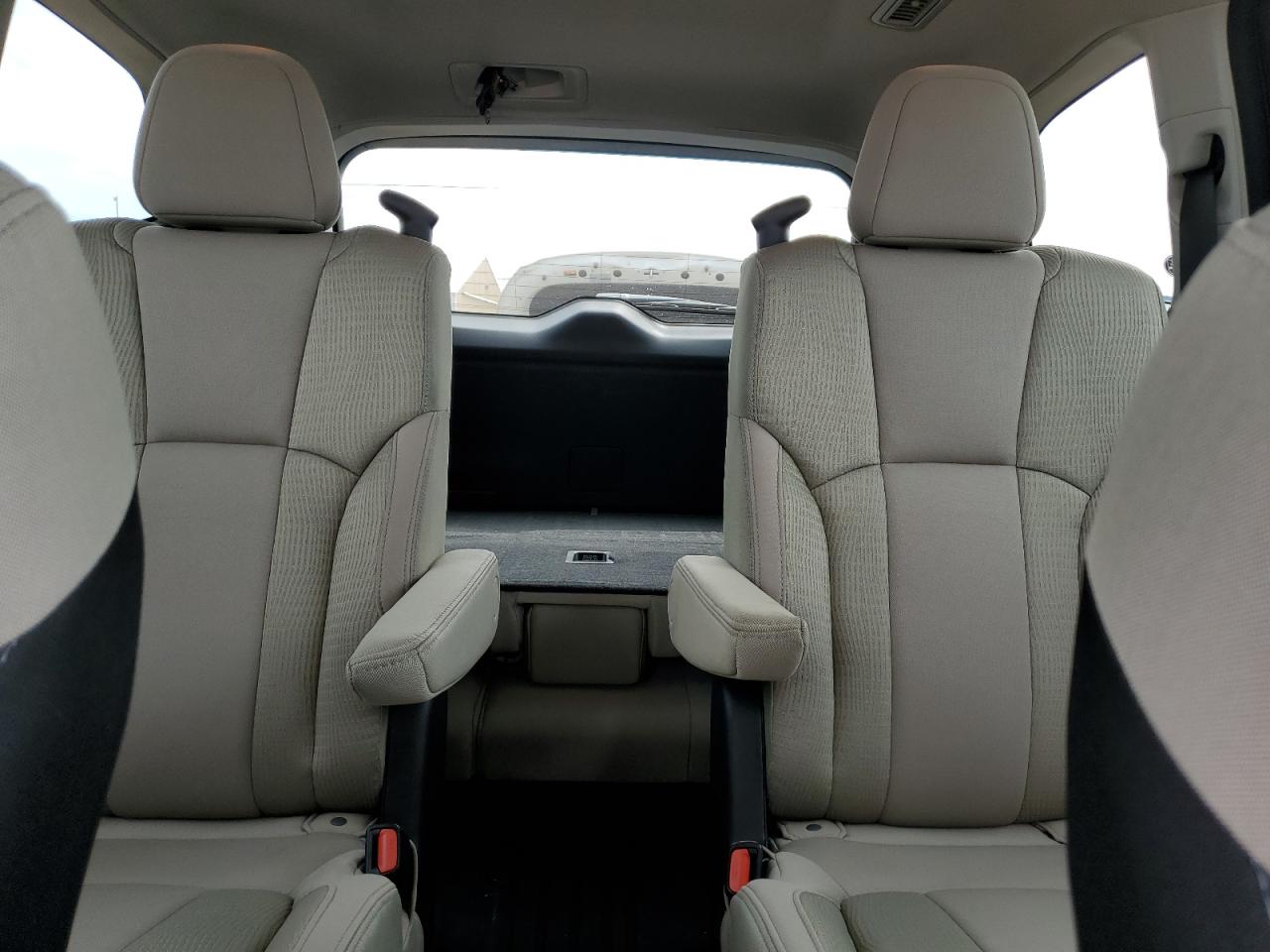 2024 Subaru Ascent Premium VIN: 4S4WMAED9R3459311 Lot: 68587995