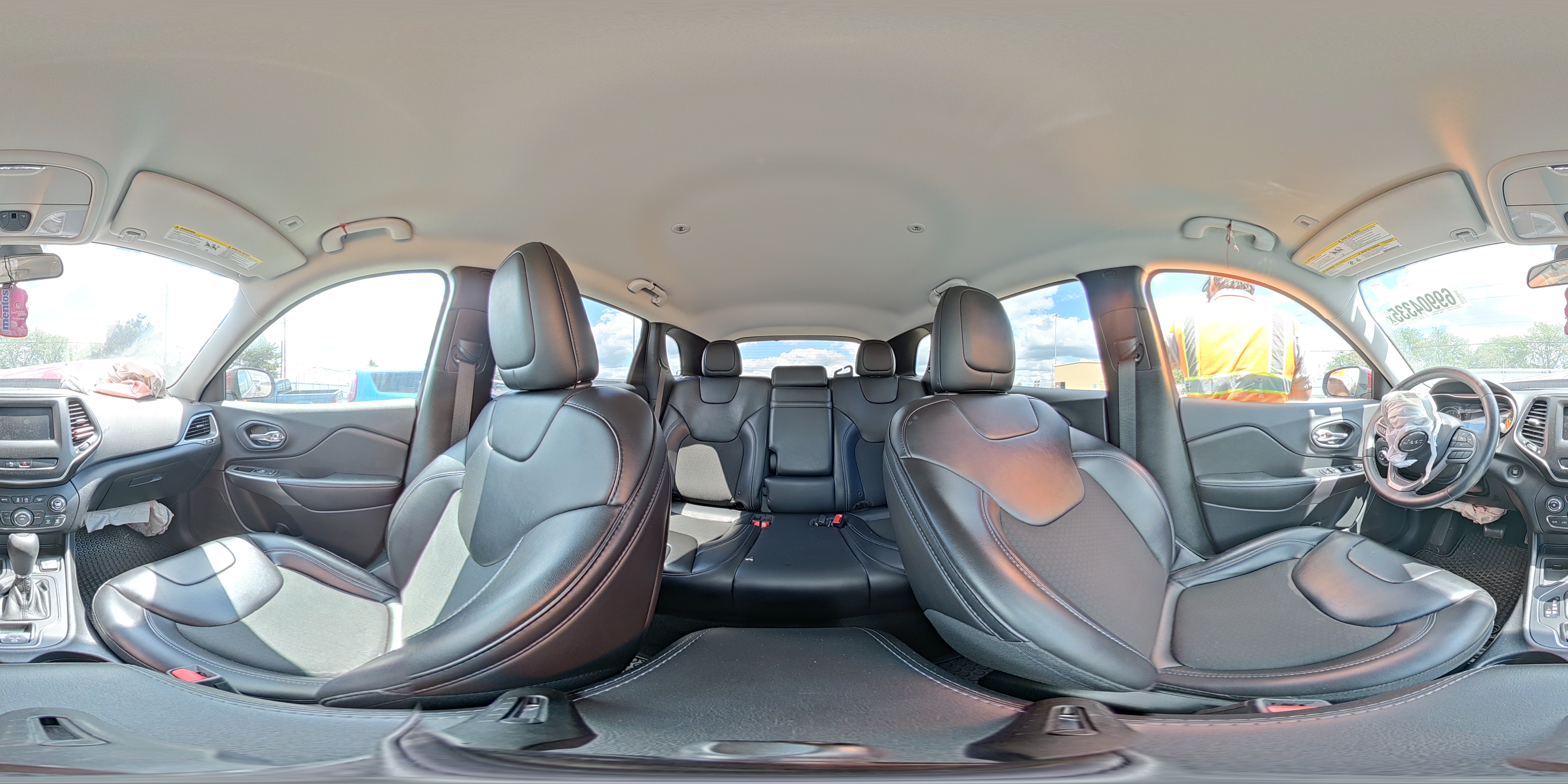 2019 Jeep Cherokee Latitude Plus VIN: 1C4PJLLB0KD365770 Lot: 69904335