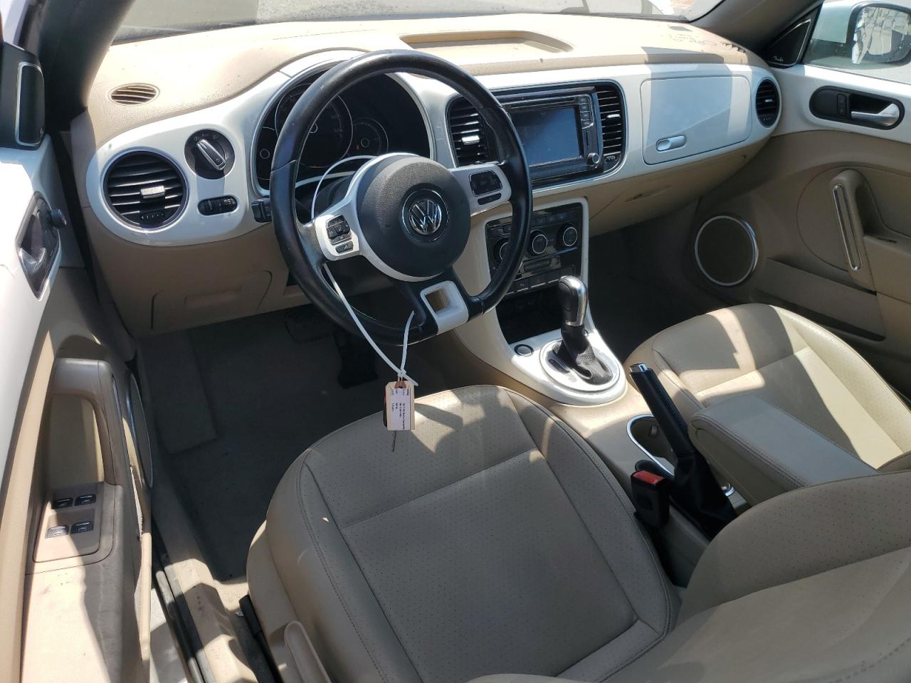 2017 Volkswagen Beetle S/Se VIN: 3VW517AT8HM820918 Lot: 67614375