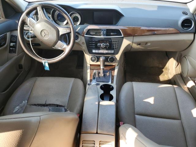 Sedans MERCEDES-BENZ C-CLASS 2012 Biały