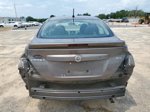  NISSAN VERSA 2017 Серый