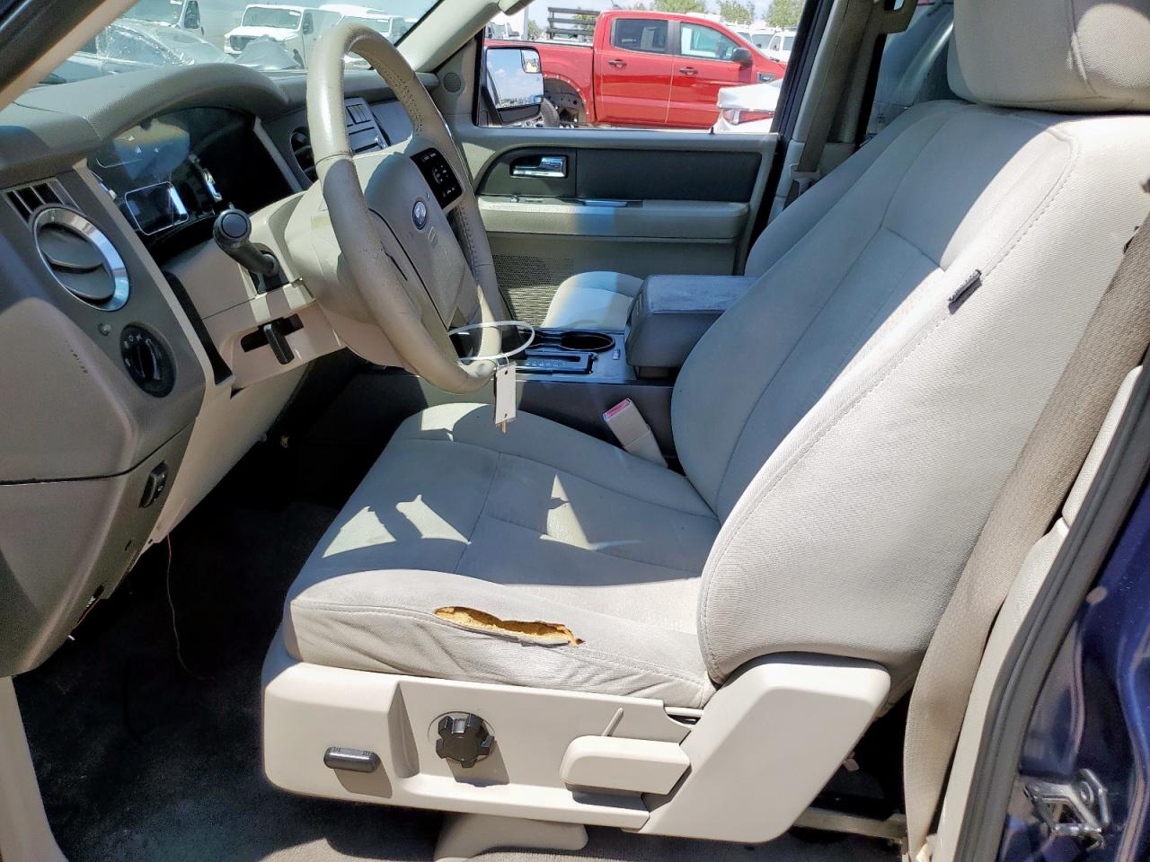 2013 Ford Expedition Xlt VIN: 1FMJU1H50DEF31640 Lot: 70498385