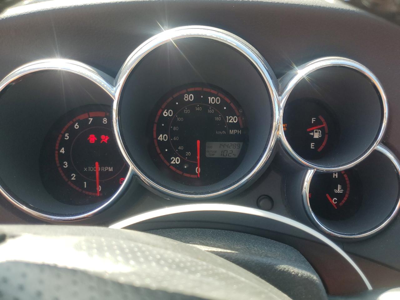 2005 Toyota Corolla Matrix Xr VIN: 2T1KR32E15C330252 Lot: 69762365