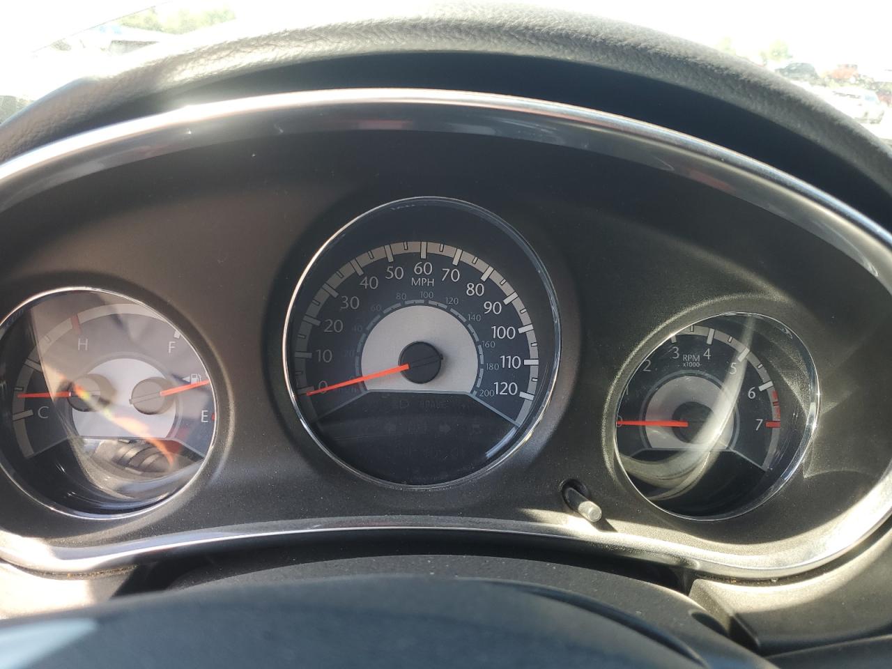 2014 Chrysler 200 Limited VIN: 1C3CCBCGXEN135607 Lot: 70130735