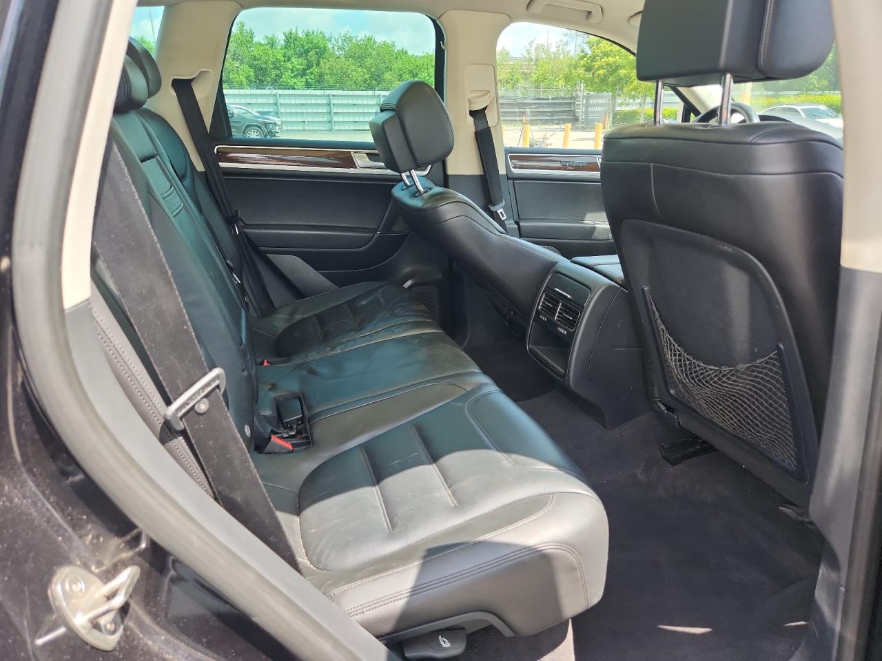 2015 Volkswagen Touareg V6 Tdi VIN: WVGEP9BP8FD003287 Lot: 70848565