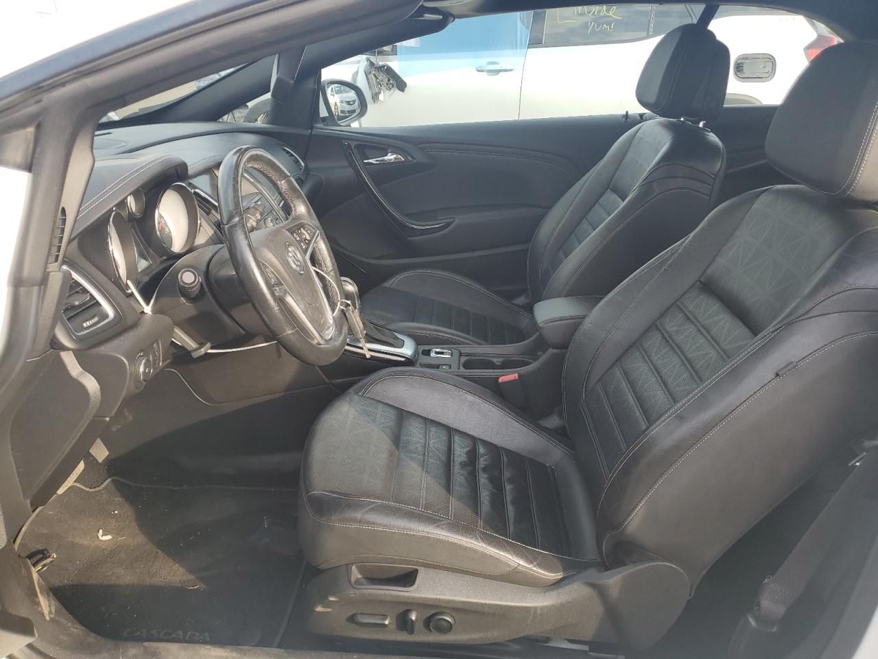 2019 Buick Cascada Premium VIN: W04WH3N54KG351121 Lot: 70889195