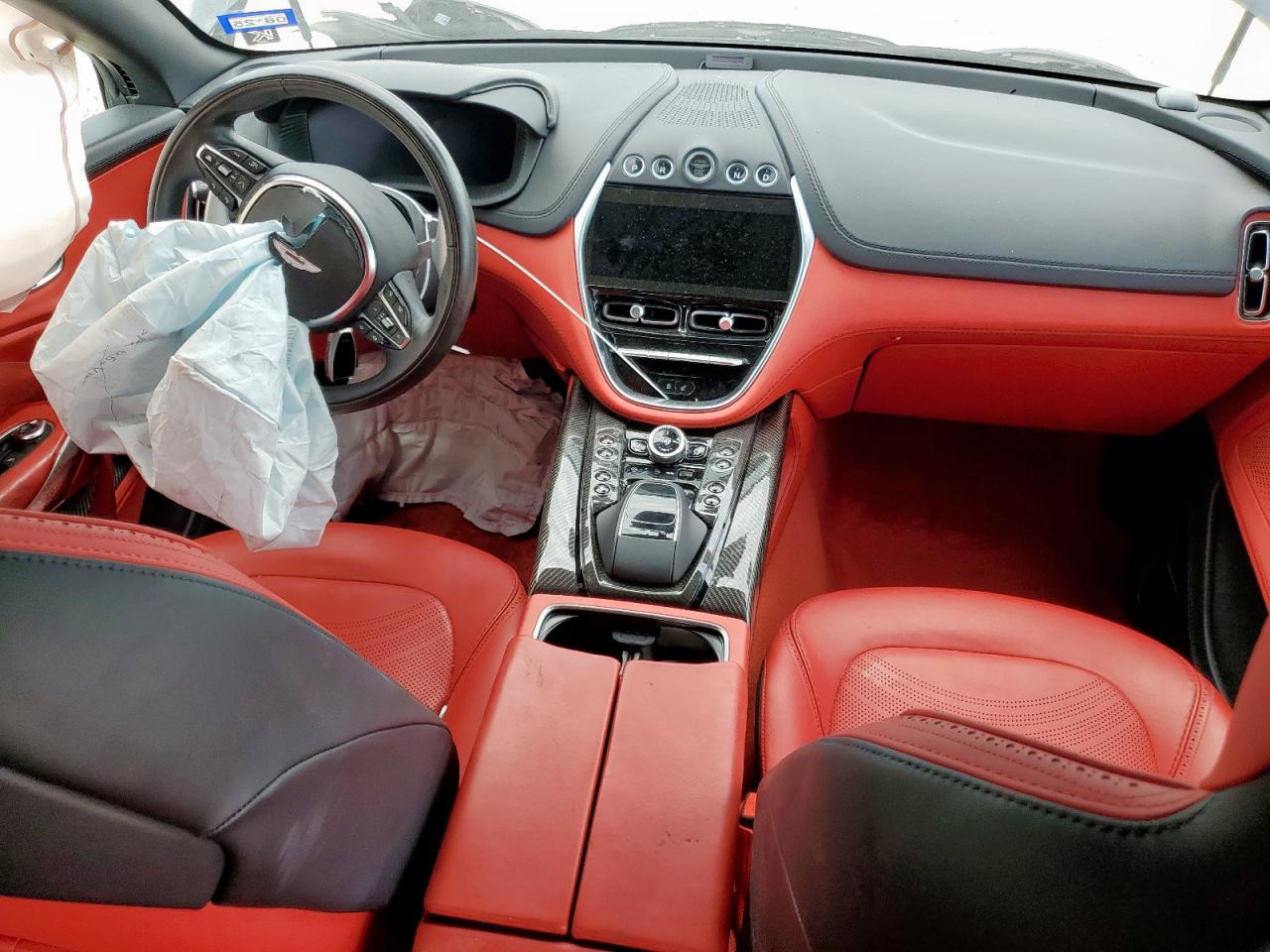 SD7VUJBW0PTV06339 2023 Aston Martin Dbx 707