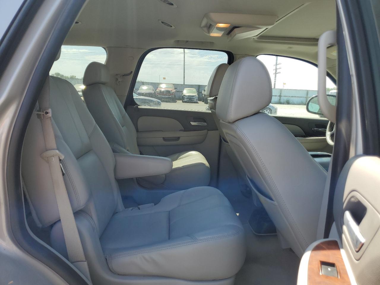 2007 Chevrolet Tahoe K1500 VIN: 1GNFK13047J352905 Lot: 69778235