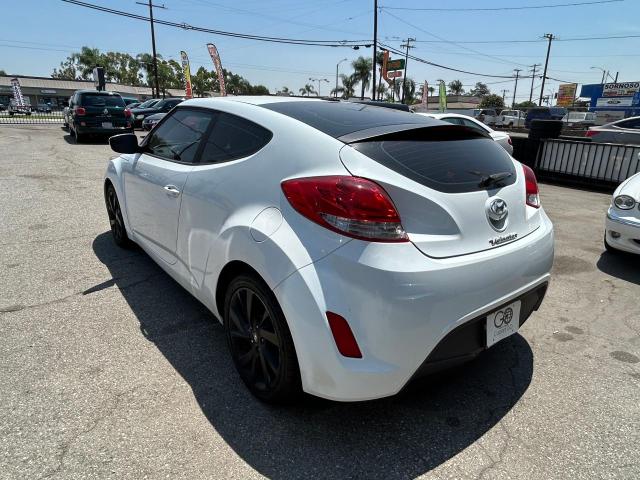 Coupet HYUNDAI VELOSTER 2017 Biały