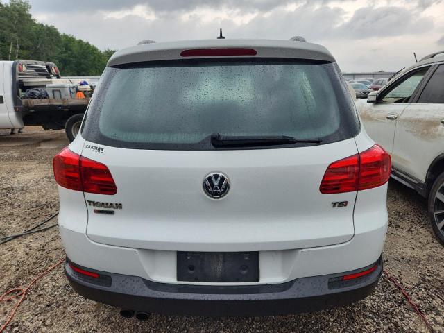  VOLKSWAGEN TIGUAN 2016 Белы