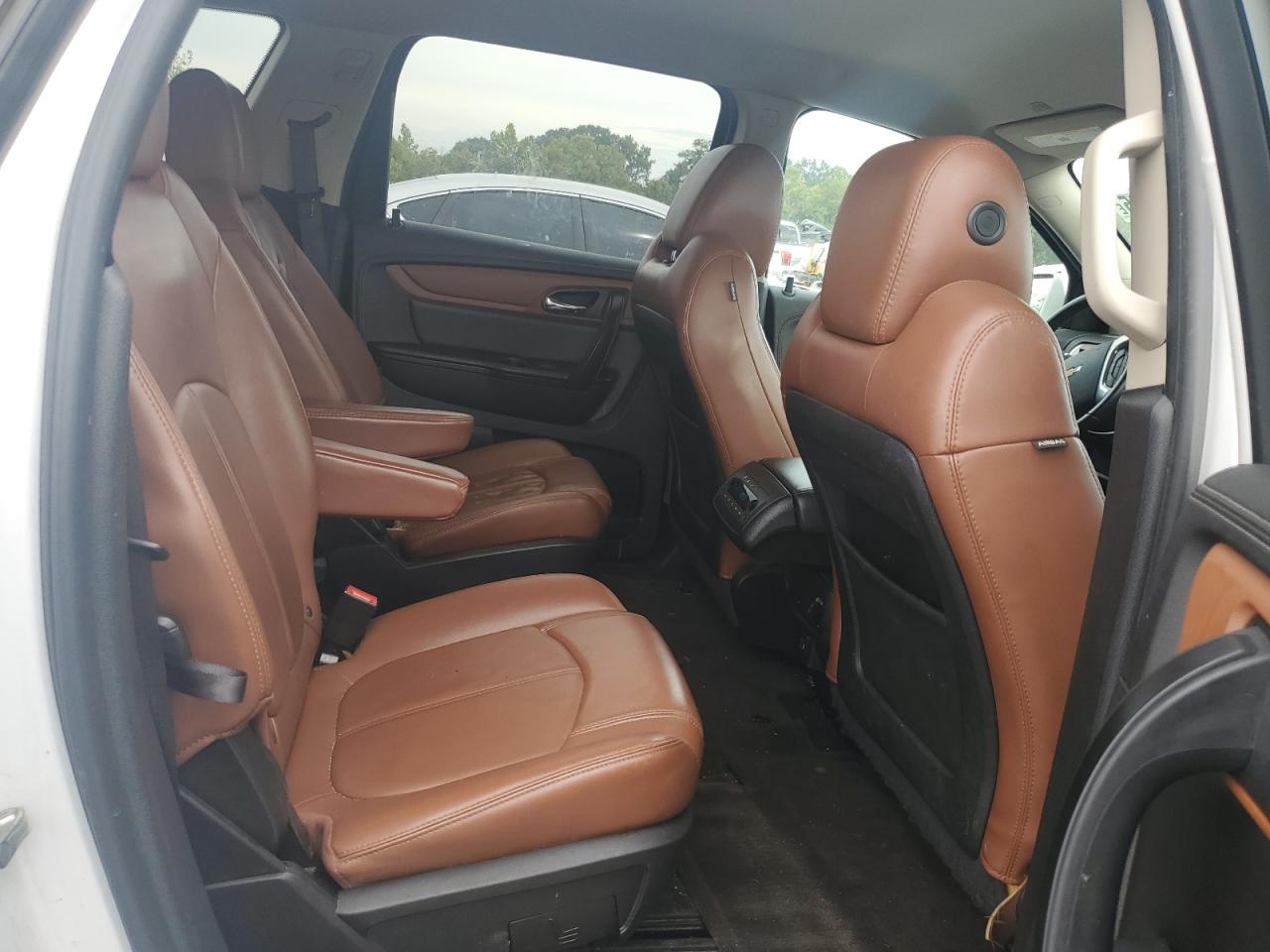 2016 Chevrolet Traverse L VIN: 1GNKRHKD0GJ325255 Lot: 70845725