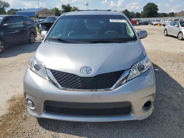  TOYOTA SIENNA 2013 Srebrny