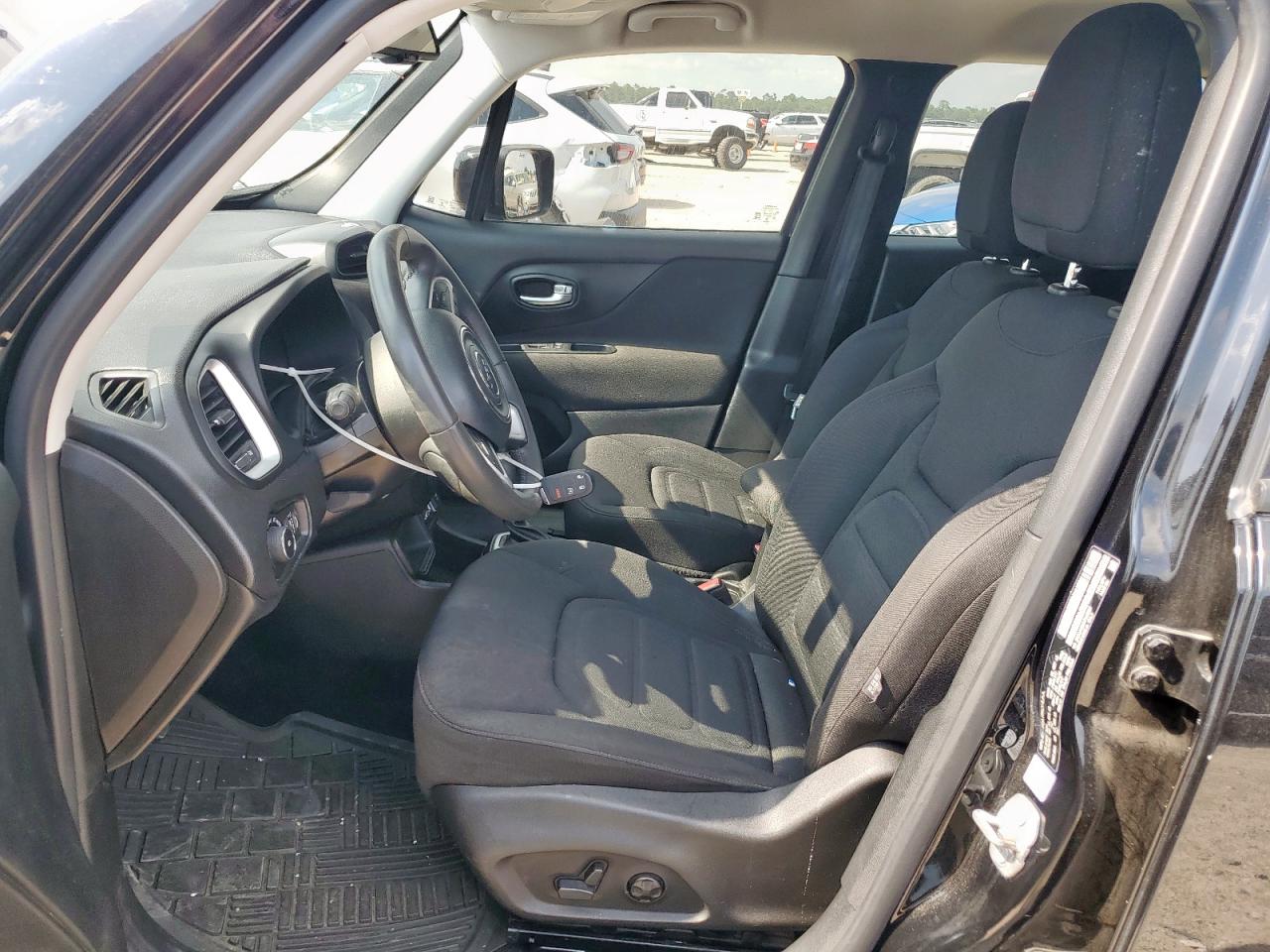 2018 Jeep Renegade Latitude VIN: ZACCJABB5JPH49967 Lot: 66553055