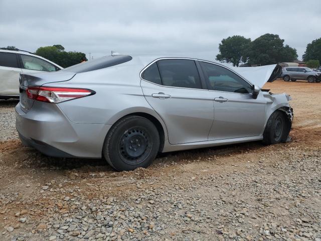  TOYOTA CAMRY 2020 Серебристый