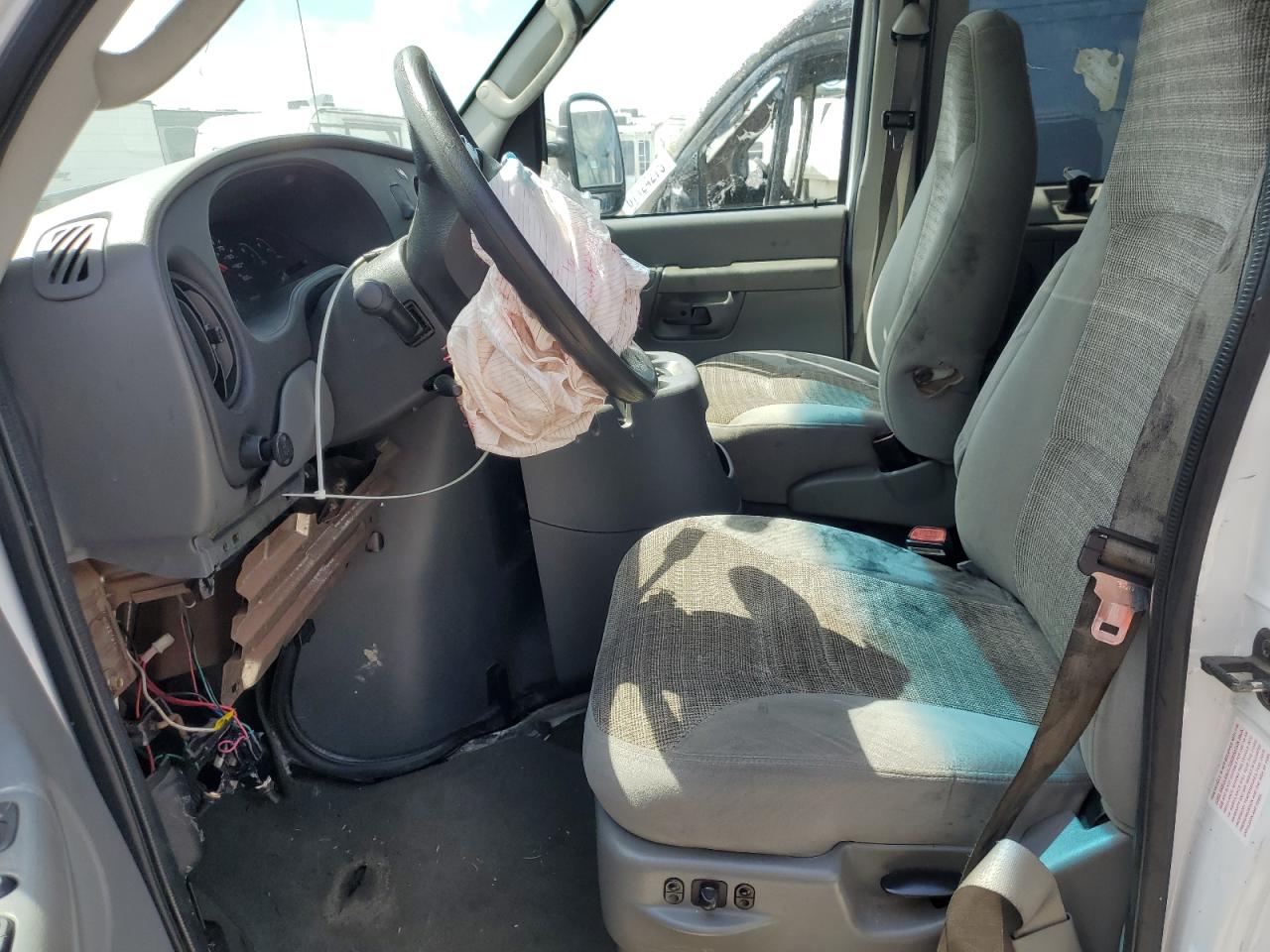 2004 Ford Econoline E350 Super Duty Wagon VIN: 1FBSS31S34HA11476 Lot: 70597465