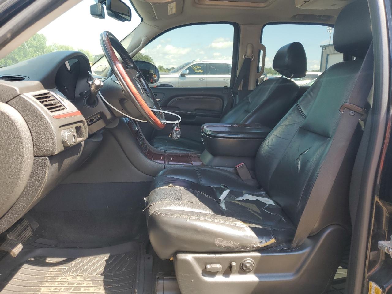 2007 Cadillac Escalade Luxury VIN: 1GYFK63847R198087 Lot: 68653075