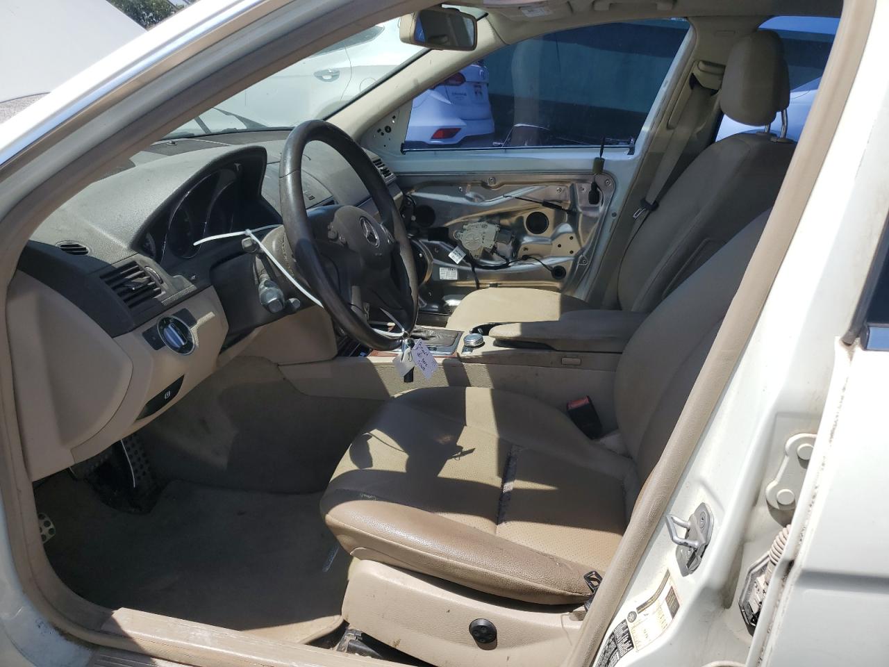 2011 Mercedes-Benz C 300 VIN: WDDGF5EB4BA528308 Lot: 70536335