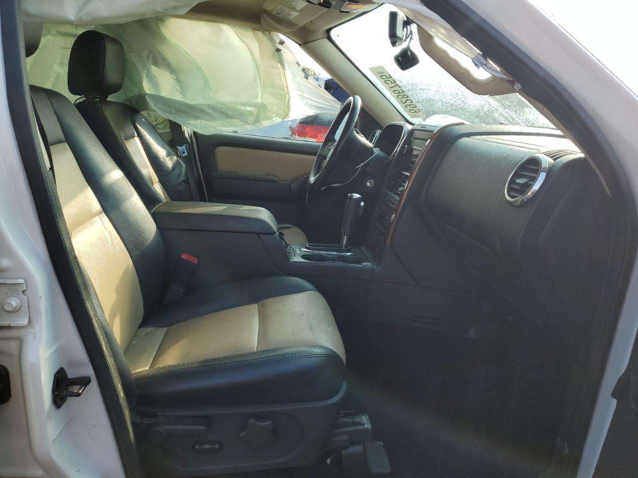 2008 Ford Explorer Eddie Bauer VIN: 1FMEU74E38UB10064 Lot: 69286755