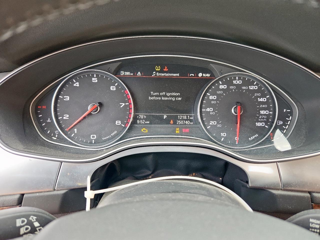 2013 Audi A7 Premium Plus VIN: WAUYGAFC1DN122569 Lot: 70420745