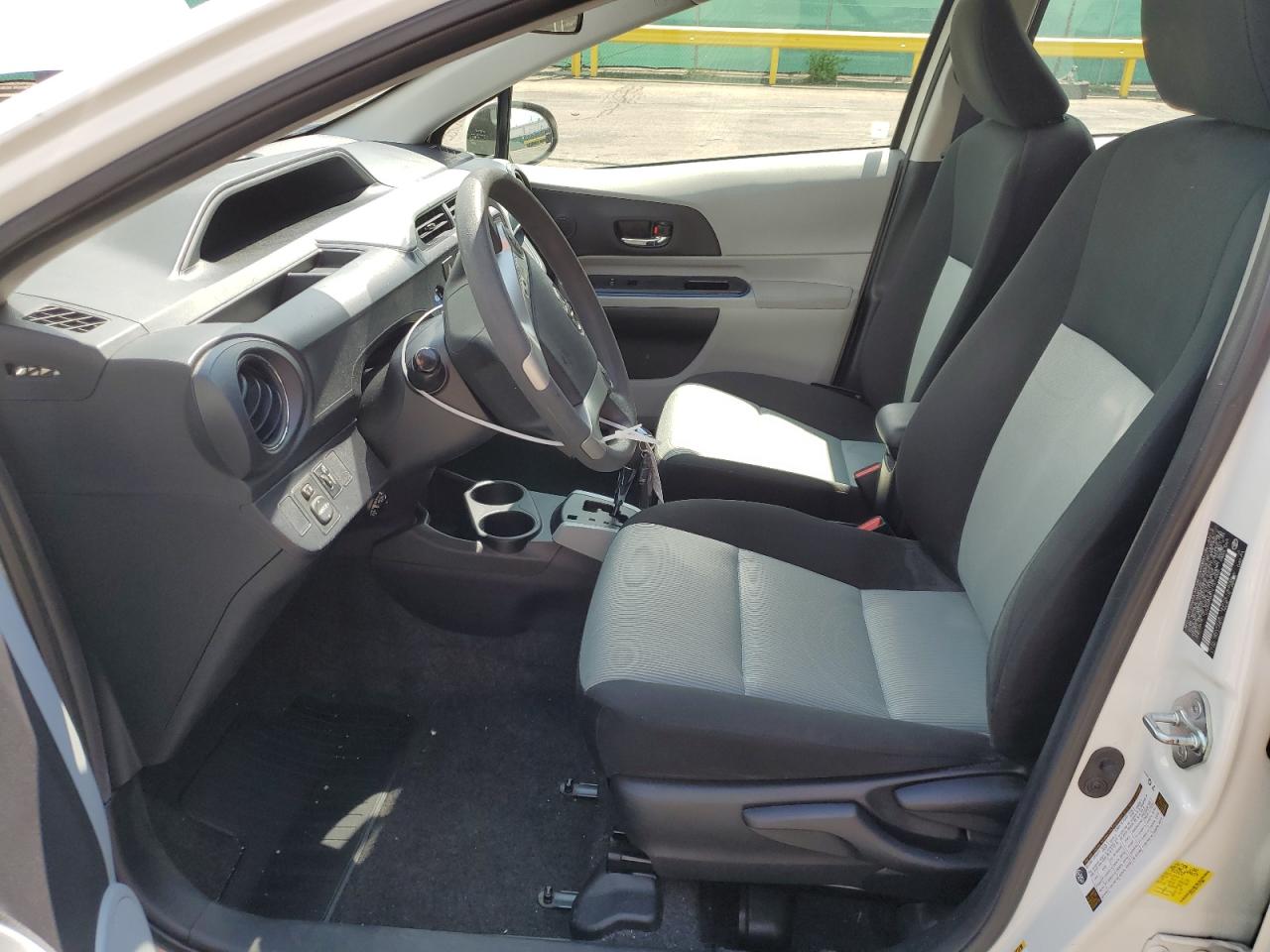 2012 Toyota Prius C VIN: JTDKDTB31C1517005 Lot: 70772465