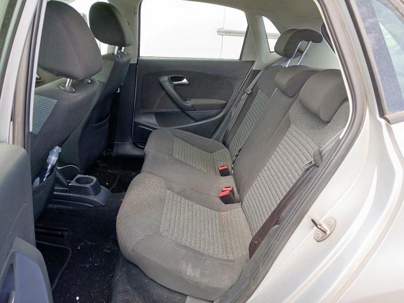 2011 VOLKSWAGEN POLO SE