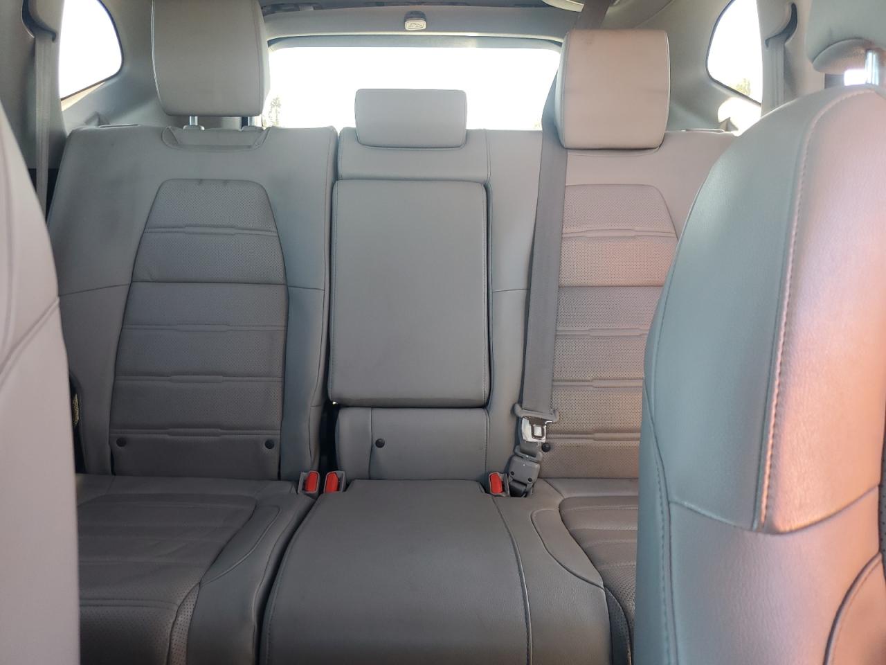 2017 Honda Cr-V Touring VIN: 2HKRW2H91HH610265 Lot: 68329765