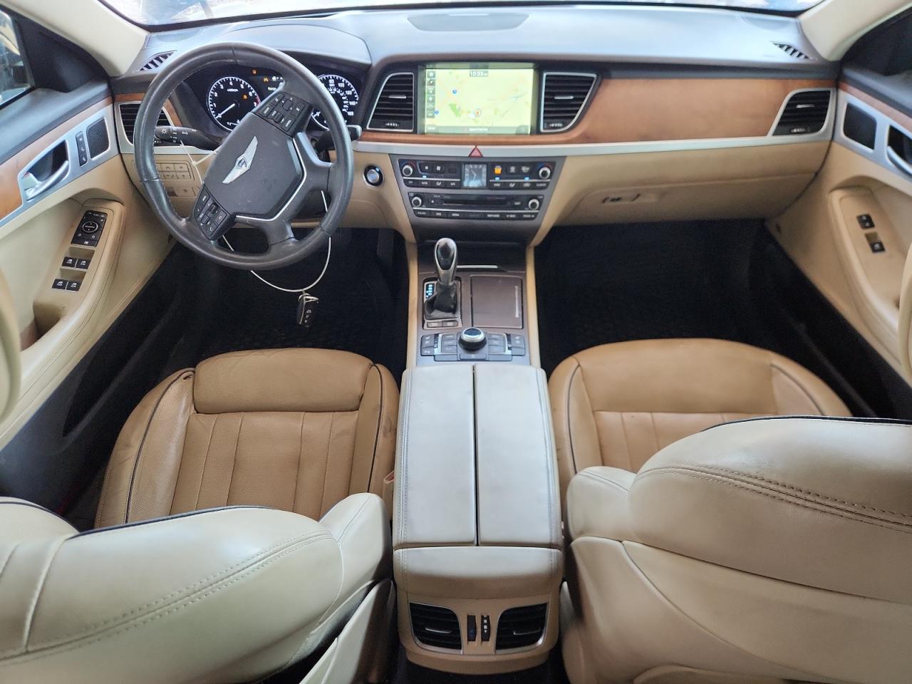 2015 Hyundai Genesis 3.8L VIN: KMHGN4JE0FU048080 Lot: 69770315