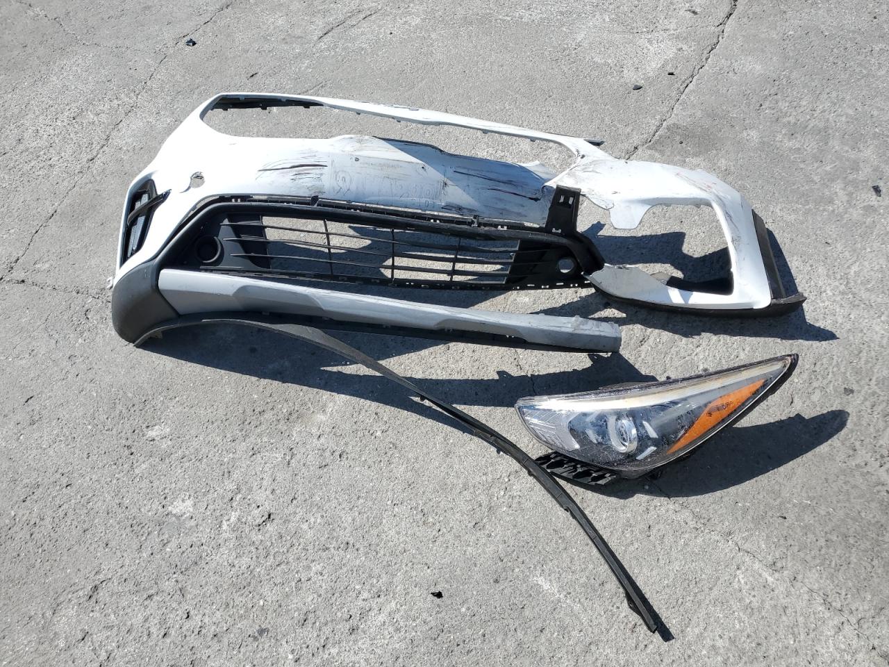 2022 Kia Niro Lx VIN: KNDCB3LC8N5527731 Lot: 70947845