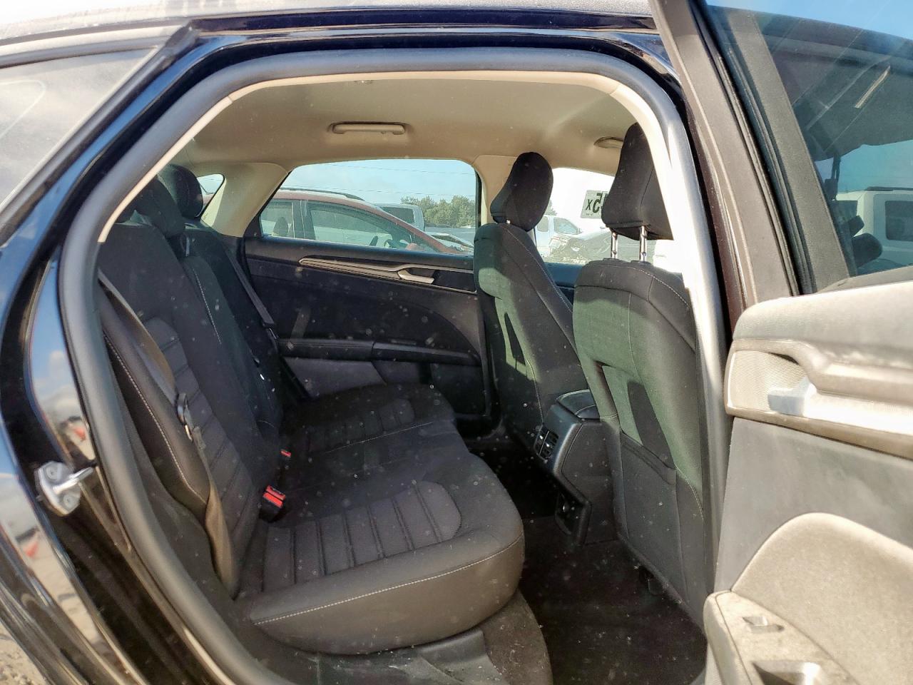 2020 Ford Fusion Se VIN: 3FA6P0HDXLR148261 Lot: 69236445