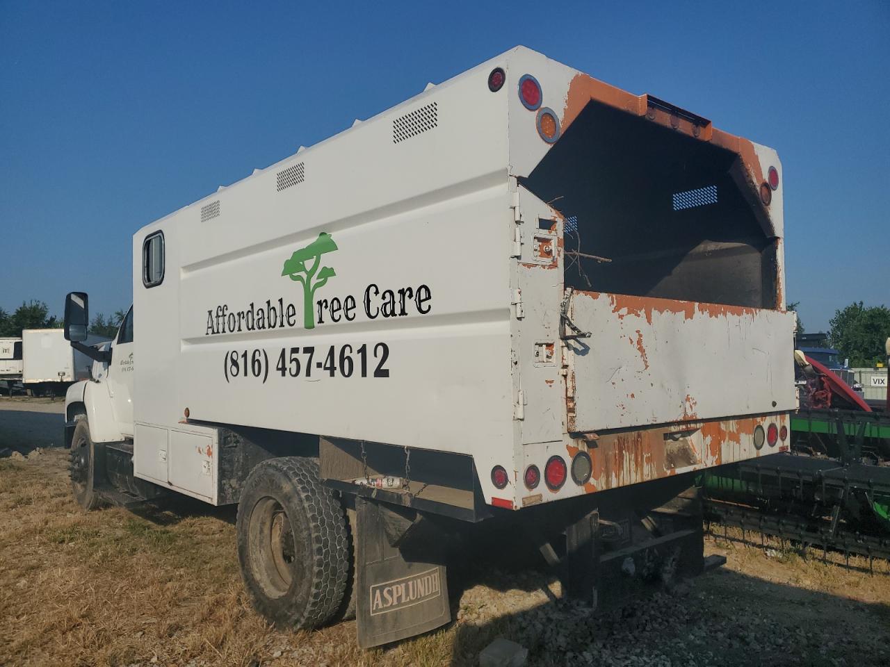 2008 GMC C6500 Chipper Truck white other gas 1GDJ6C1G08F408440 photo #4