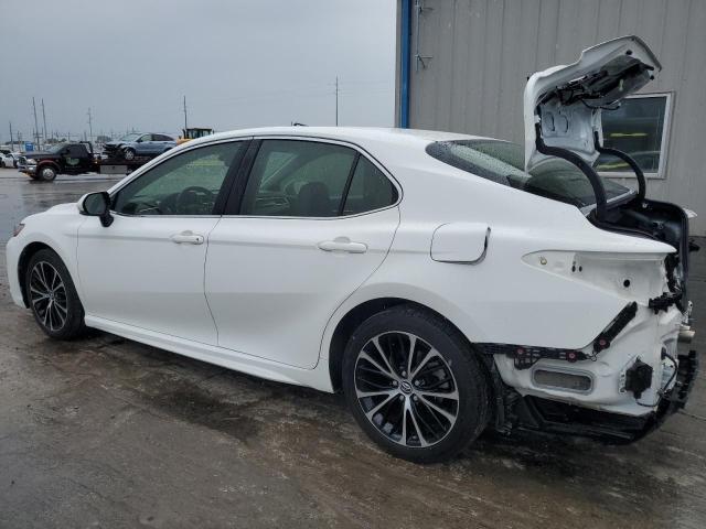  TOYOTA CAMRY 2018 Белы