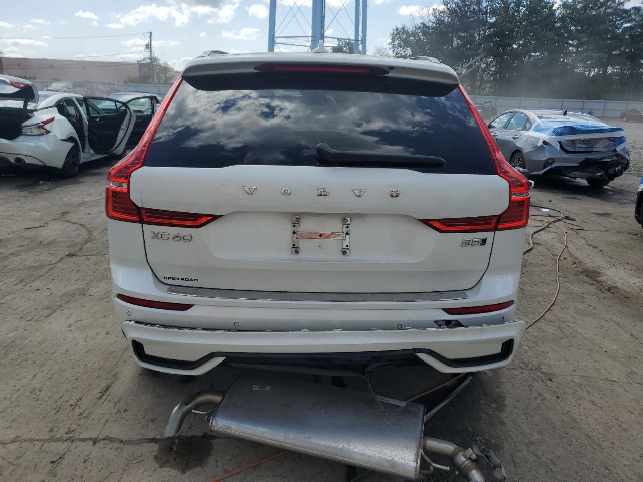 2024 Volvo Xc60 Plus VIN: YV4L12RL5R1712527 Lot: 68167445