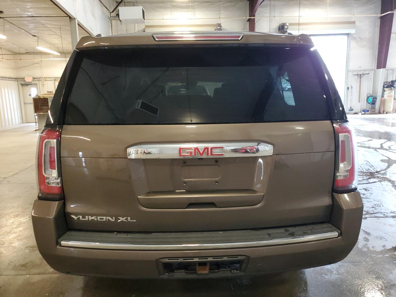 2016 GMC Yukon Xl Denali VIN: 1GKS2HKJ3GR252939 Lot: 66951405